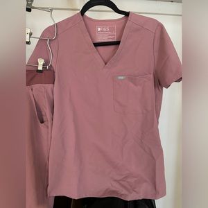 Figs Caterina Top and Zamora Joggers